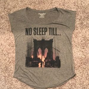 gray american eagle shirt!